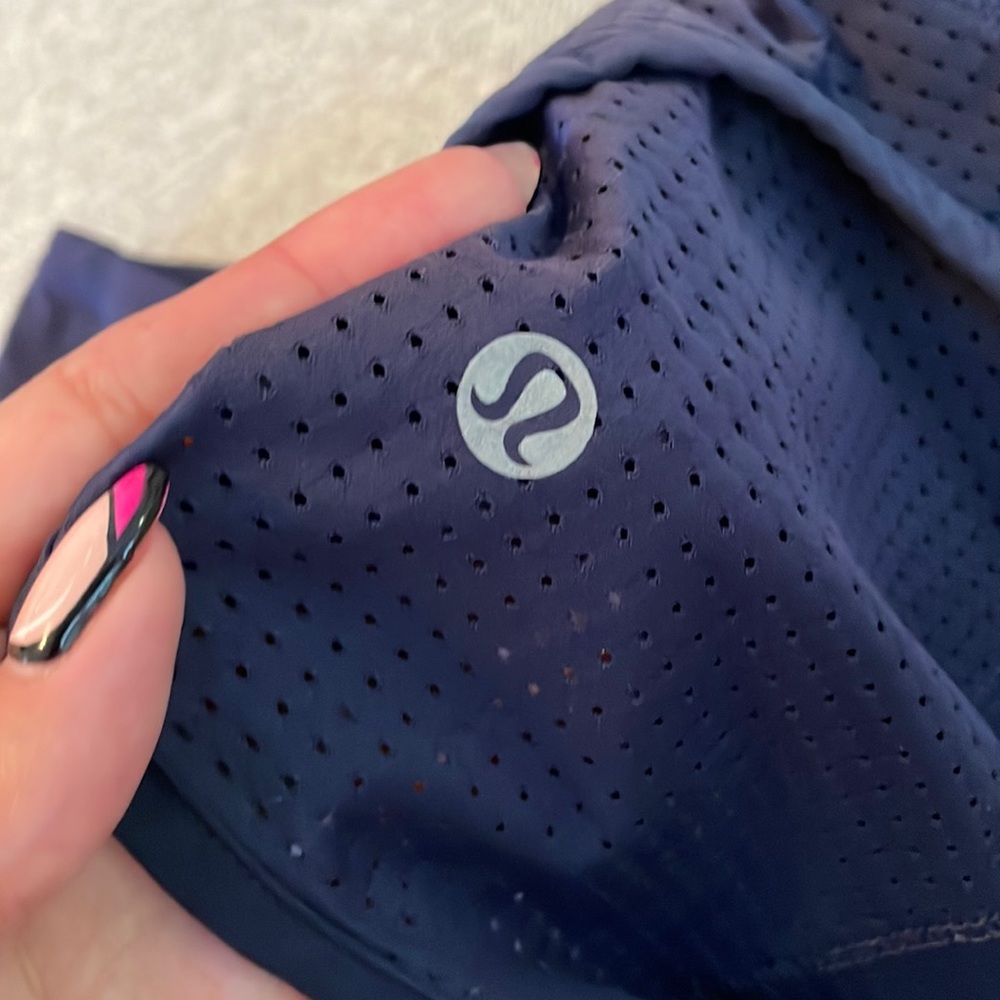Lululemon navy blue speed short size 6